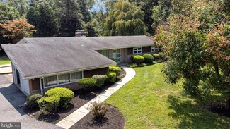 8 Pinecrest Dr, Wilmington, DE 19810