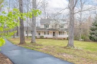 333 Cranberry Dr, Stuarts Draft, VA 24477