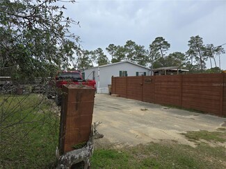 45641 Oak St, Paisley, FL 32767