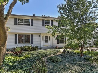 895 Ruth Dr Unit 5, Elgin, IL 60123
