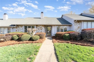 4711 Andorra Ct, Greensboro, NC 27410
