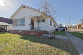 421 N 10th St, Herrin, IL 62948