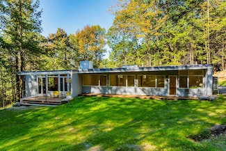 25 Hemlock Rd, Hanover, NH 03755