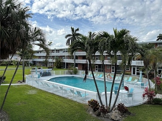 141 NE 10th Ave Unit 18B, Hallandale Beach, FL 33009