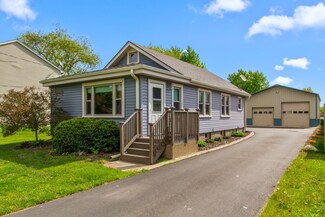 338 Marengo Rd, Harvard, IL 60033