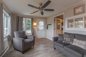 12 Crawford Ave, Chicopee, MA 01020