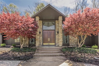 8225 Eagle Ridge Dr, Painesville, OH 44077
