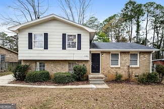 6183 Fieldcrest Dr, Morrow, GA 30260