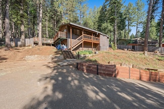 6995 Lakewood Dr, Pollock Pines, CA 95726