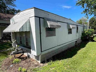 124 W Center St Unit Dunkirk, Dunkirk, IN 47336