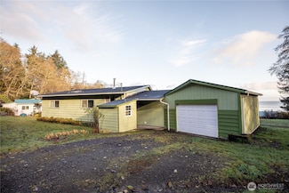 90 Dawnsridge Rd, Sekiu, WA 98381