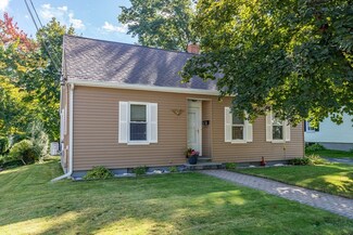 101 Arlington St, Leominster, MA 01453