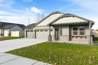 6109 Cottonwood Loop, Yakima, WA 98903