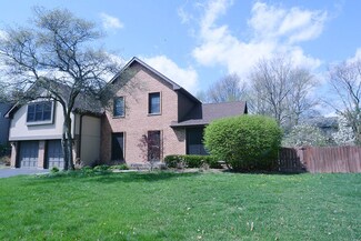1117 E Gartner Rd, Naperville, IL 60540