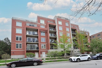 1670 Mill St Unit 301, Des Plaines, IL 60016