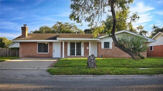 304 Lawn Dr, Sinton, TX 78387