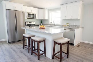 1040 Washington St, East Weymouth, MA 02189