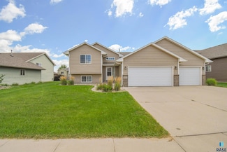 5300 S Sirocco Ave, Sioux Falls, SD 57108