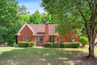 2035 Greencliff Dr, Southaven, MS 38672
