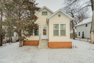 218 W Rosser Ave, Bismarck, ND 58501