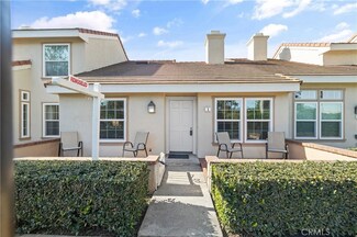 5 Wellesley Unit 12, Irvine, CA 92612
