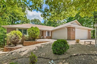 4 Tisbury Ln, Bella Vista, AR 72715