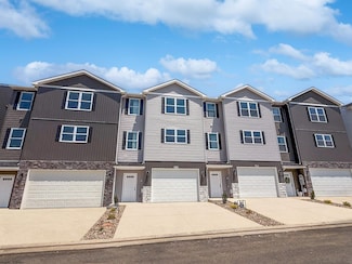 278 Red Oak Ln, Westover, WV 26501