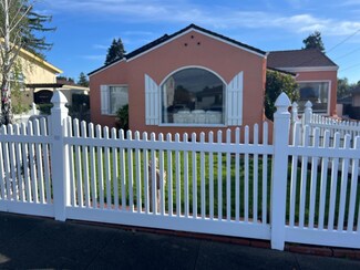 430 Van Ness Ave, Santa Cruz, CA 95060