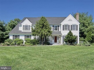 6 Brookside Ct, Cranbury, NJ 08512