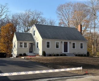 26 Reed St, Hanson, MA 02341