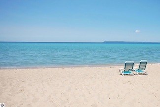 20 South Beach, Glen Arbor, MI 49636
