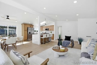 5165 Winthrop St, San Diego, CA 92117