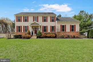 542 Hartford Rd, Mount Laurel, NJ 08054