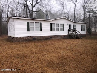 105 Carls Woods Dr, Pinetown, NC 27865