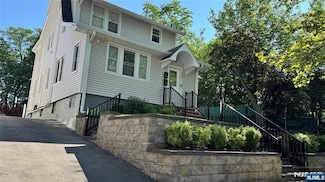 223 Central Ave Unit SECOND FLOOR, Bogota, NJ 07603