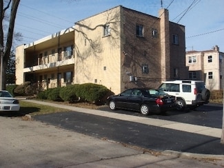 4858 Lee St Unit 2B, Skokie, IL 60077