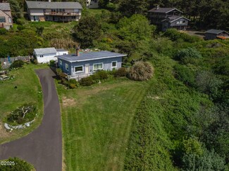 9255 NW Pacific Coast Hwy, Seal Rock, OR 97376
