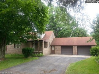 1921 Custer Orangeville Rd Unit R, Masury, OH 44438