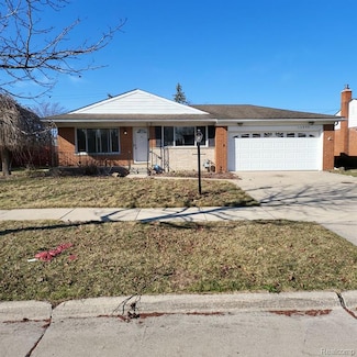 14252 Stratford St, Riverview, MI 48193