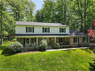 255 Harmony Hills Dr, Akron, OH 44321