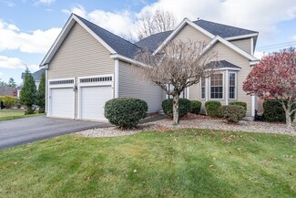8 Arrowwood St, Methuen, MA 01844