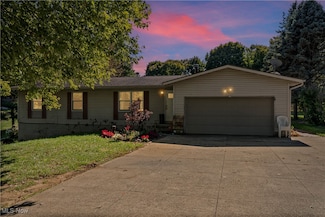 252 Saxe Rd, Mogadore, OH 44260
