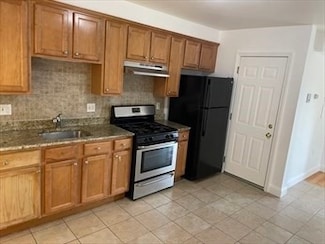 84 Maverick St Unit 1, Boston, MA 02128