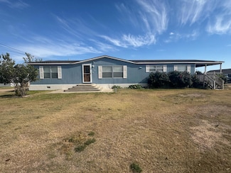 306 S Lincoln St, Hugoton, KS 67951
