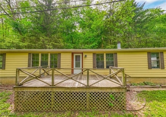 72720 Morgan Hill Rd, Saint Clairsville, OH 43950
