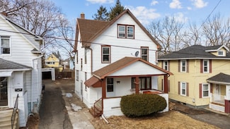 60 Roberts St, Johnson City, NY 13790