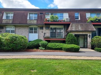 22 Williamsburg Ct Unit 11, Shrewsbury, MA 01545