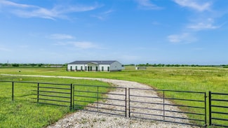4153 Fm 901, Whitesboro, TX 76273