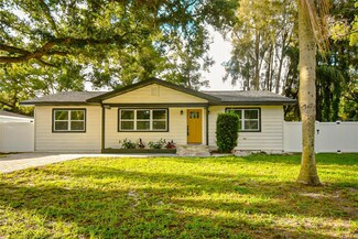 1892 Harding St, Clearwater, FL 33765