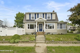 201 Huston St, Schenectady, NY 12302